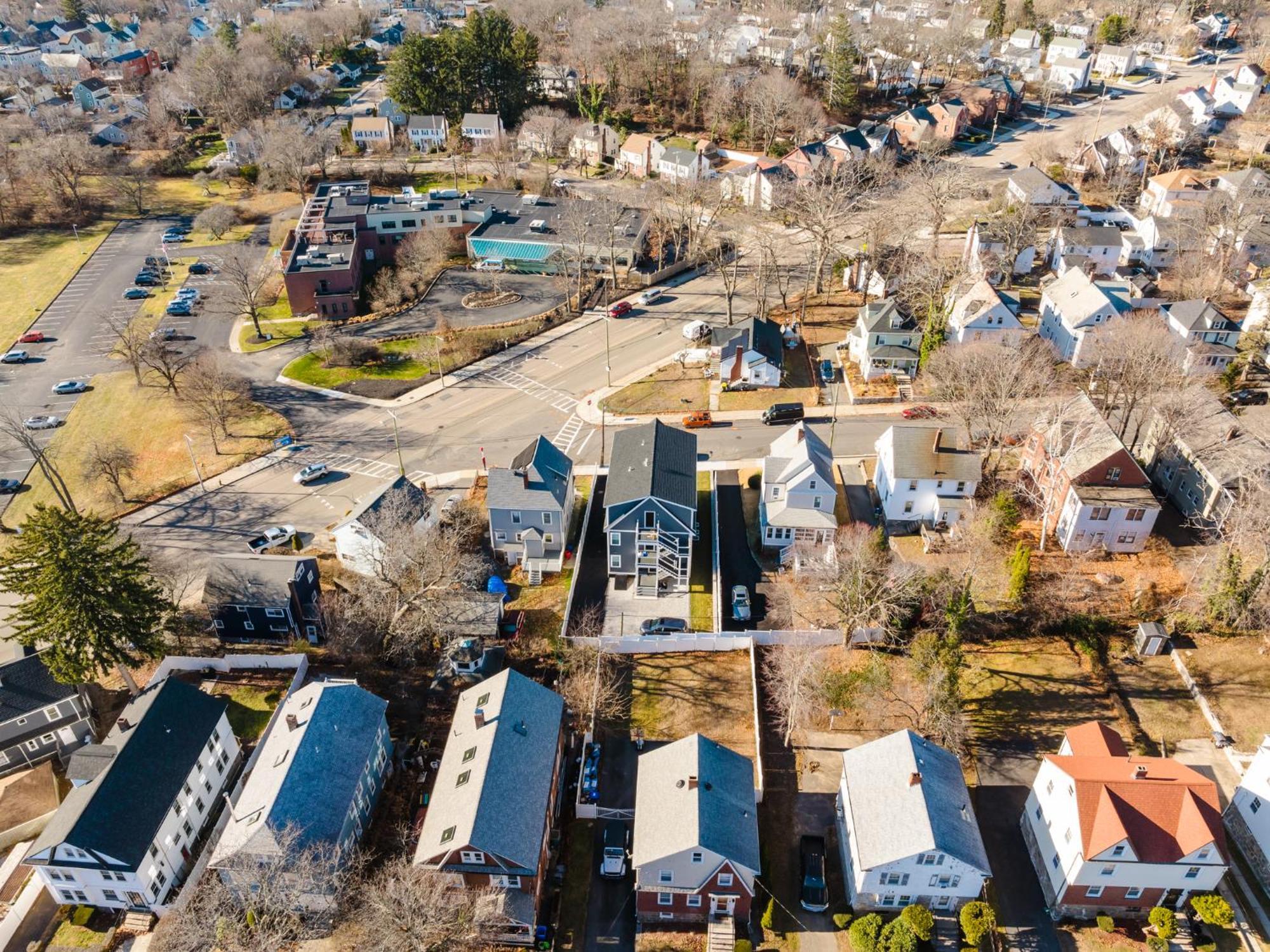 Apartment 60-1 4br - Cozy New Near Franklin Park *