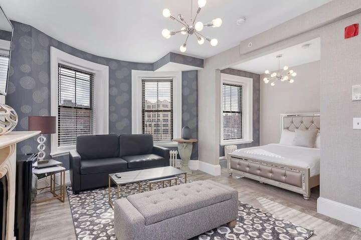 Premier Bay Village * Boston