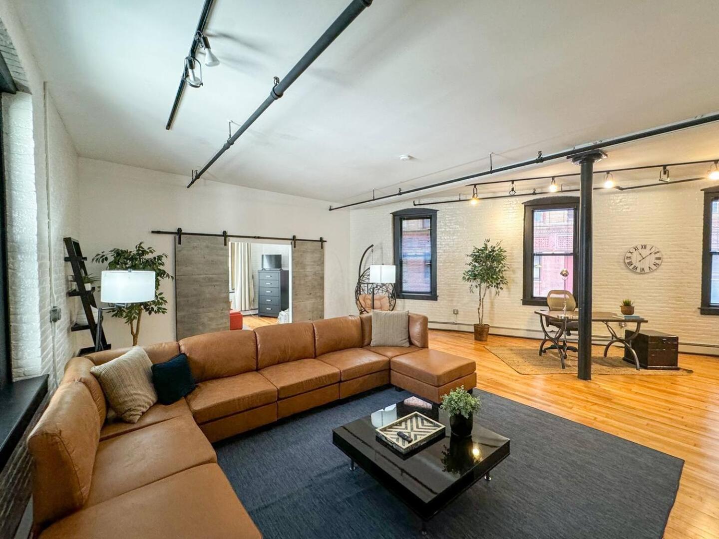 Apartamento Open-concept 2br Loft In The Heart Of Back Bay *
