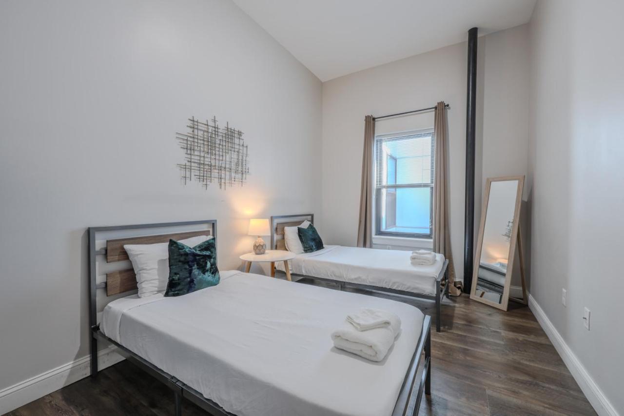 Lavish 3 Bed In Downtown Keyless Entry Apartment Boston