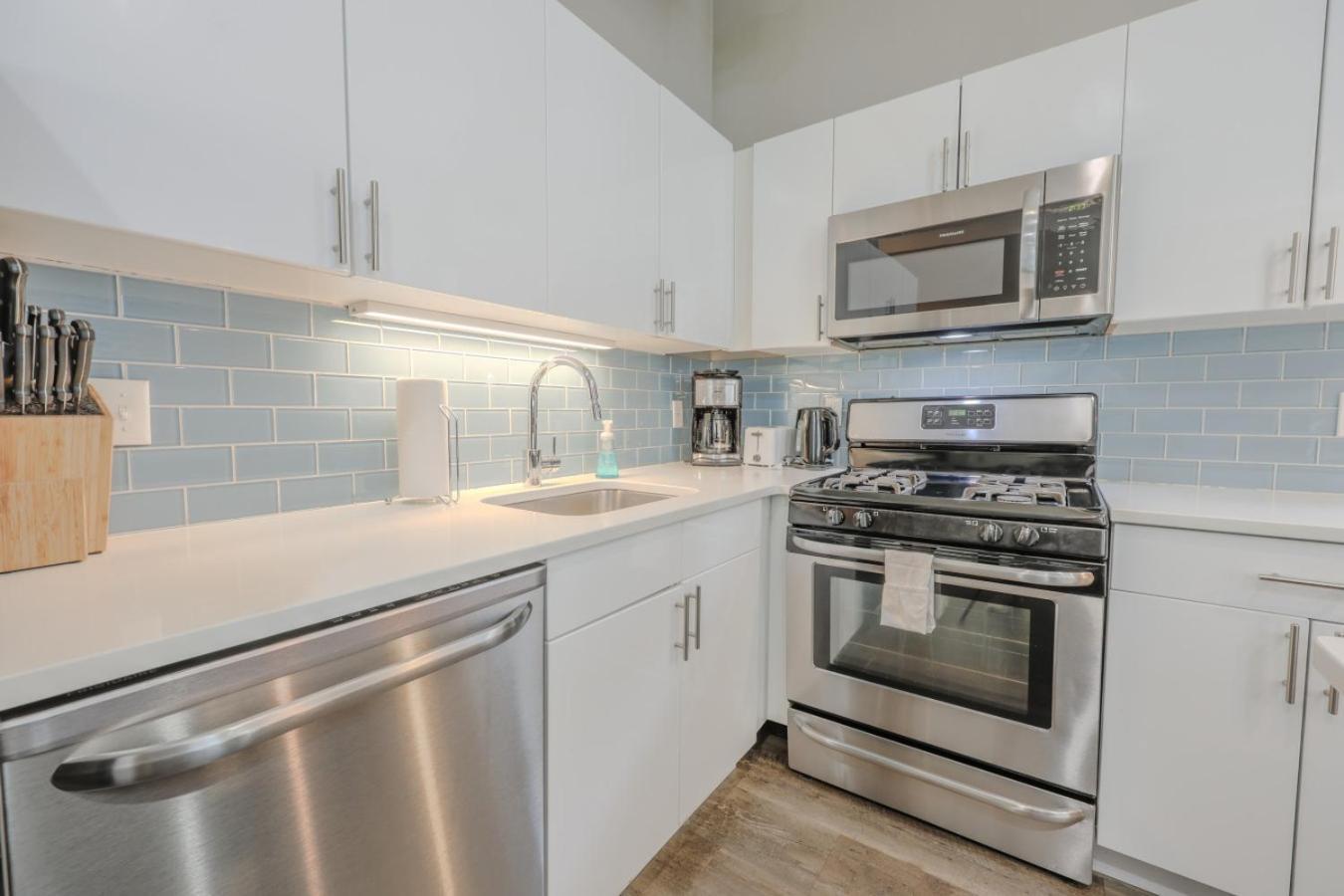 Lavishly Designed With Office Close To T Boston