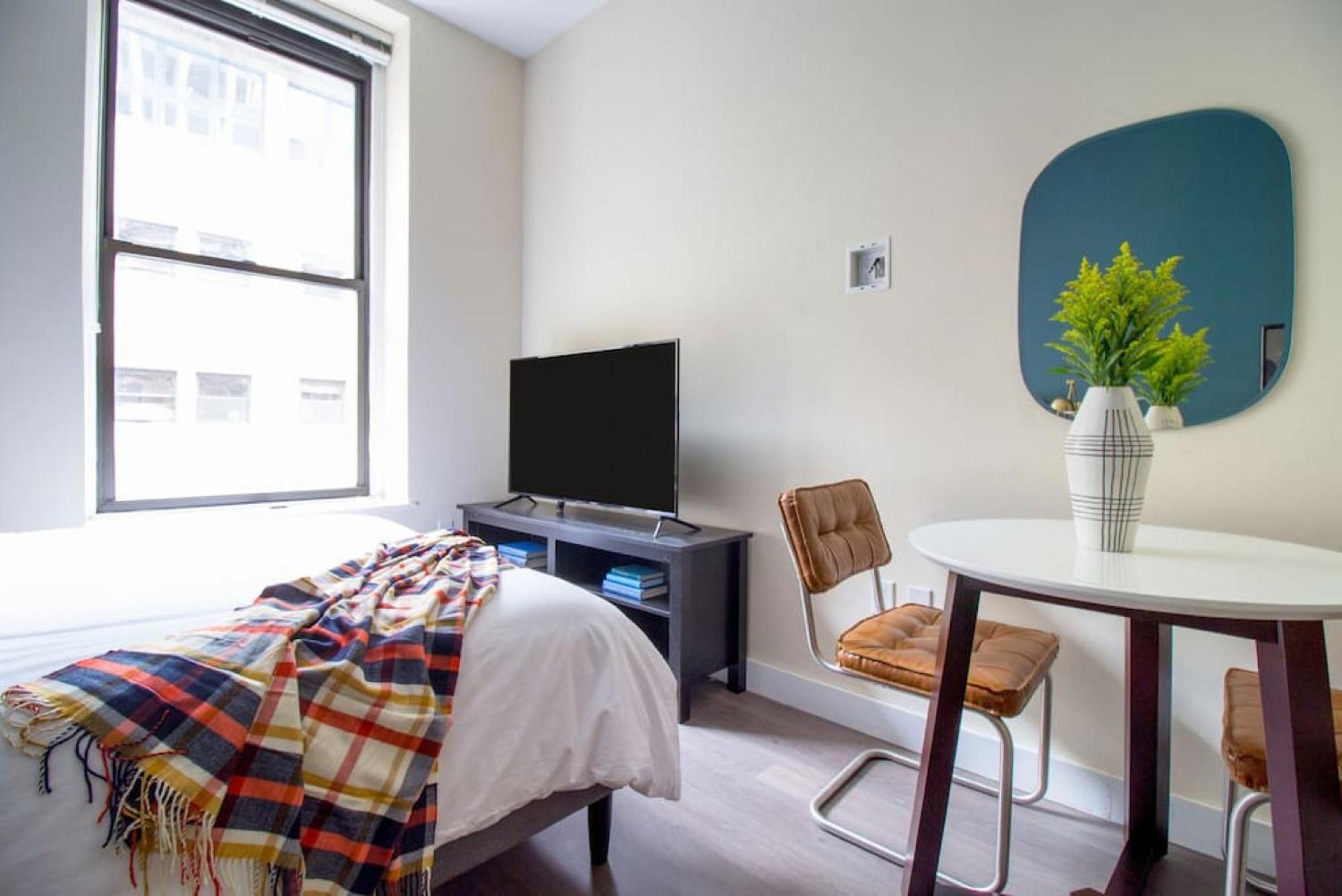 Apartment Walking Distance To Mgh And Tufts Medical