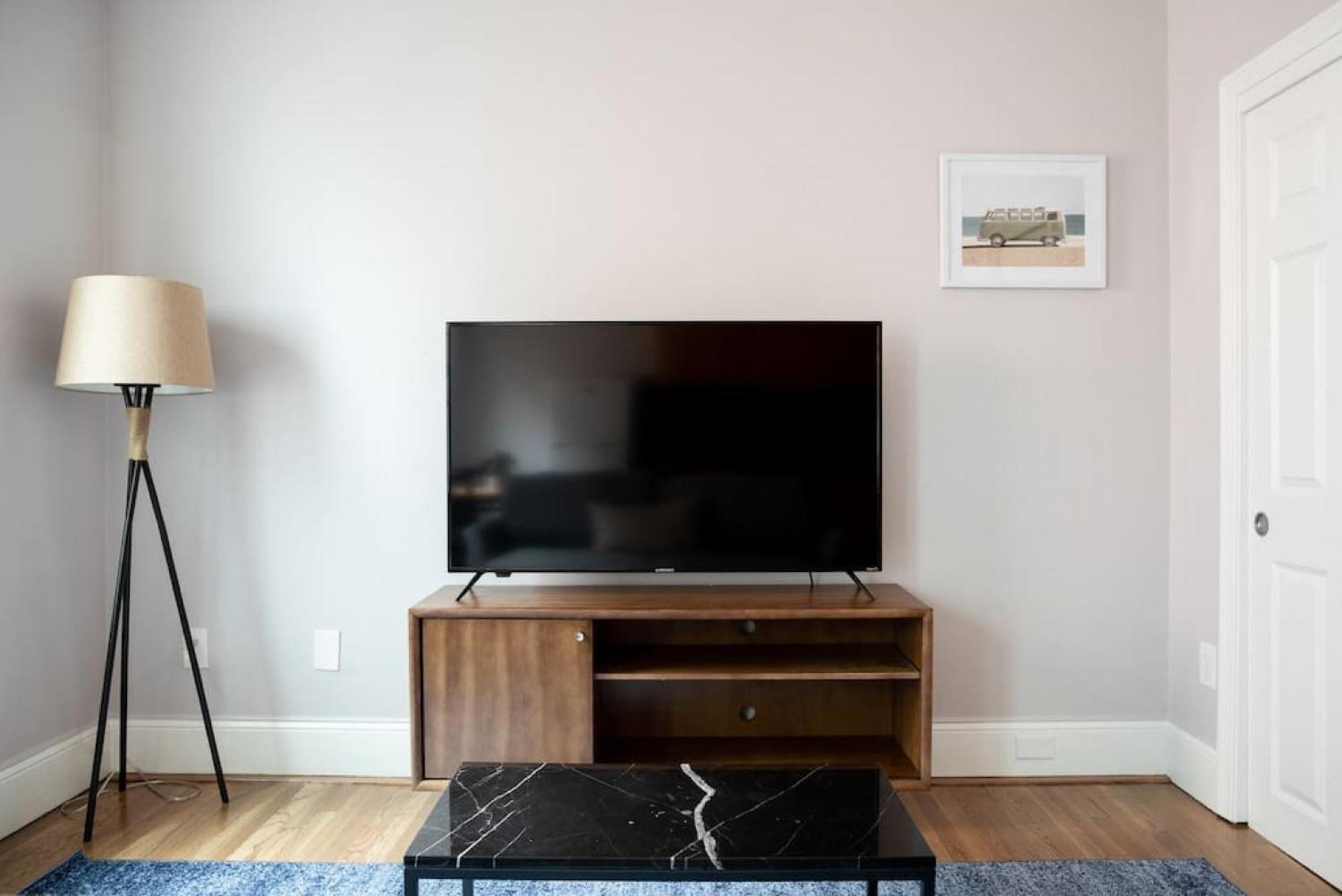 Apartment Simple 1br Steps To Common And South End Boston
