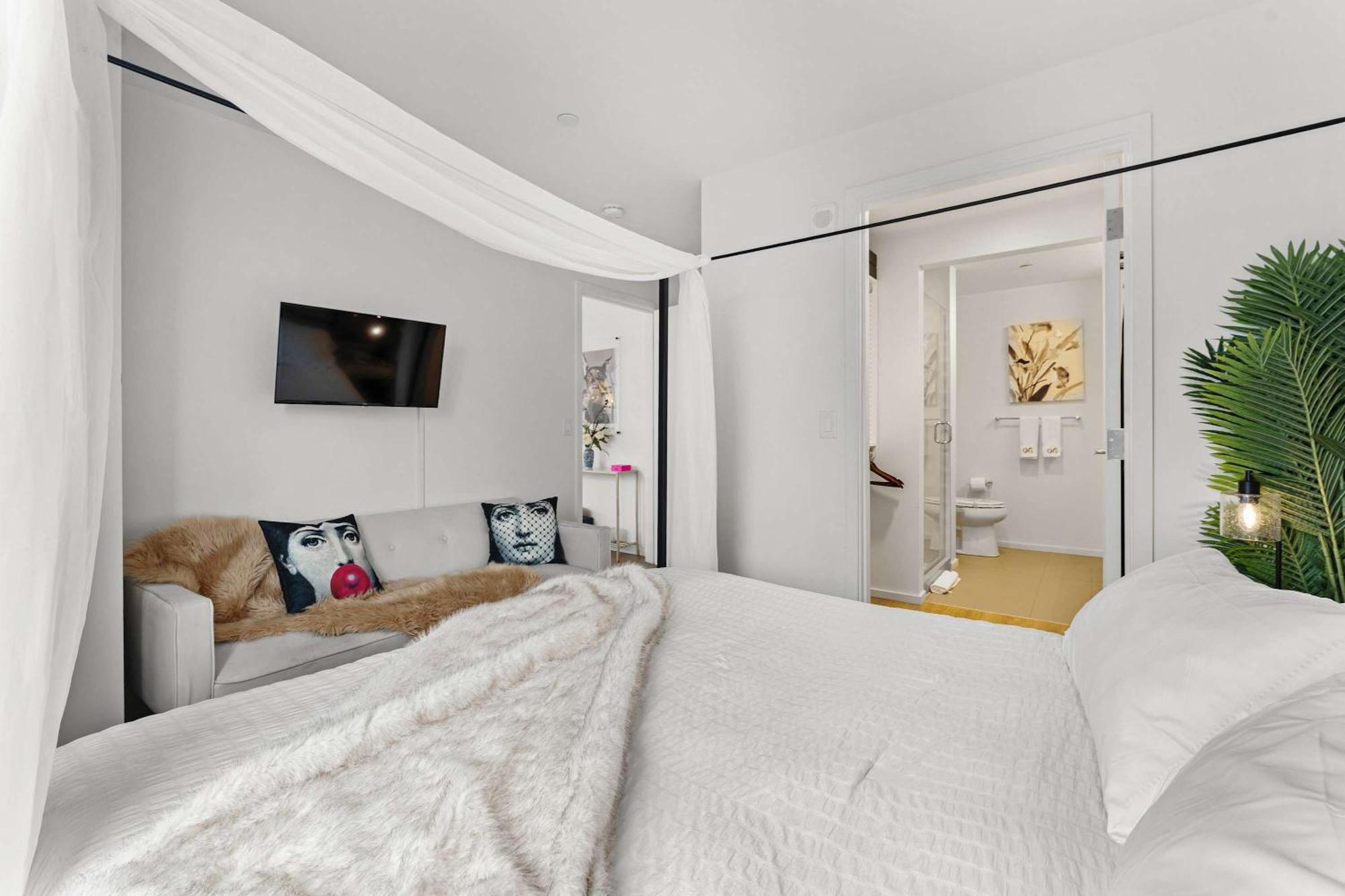 South End Luxe Family Getaway * Boston