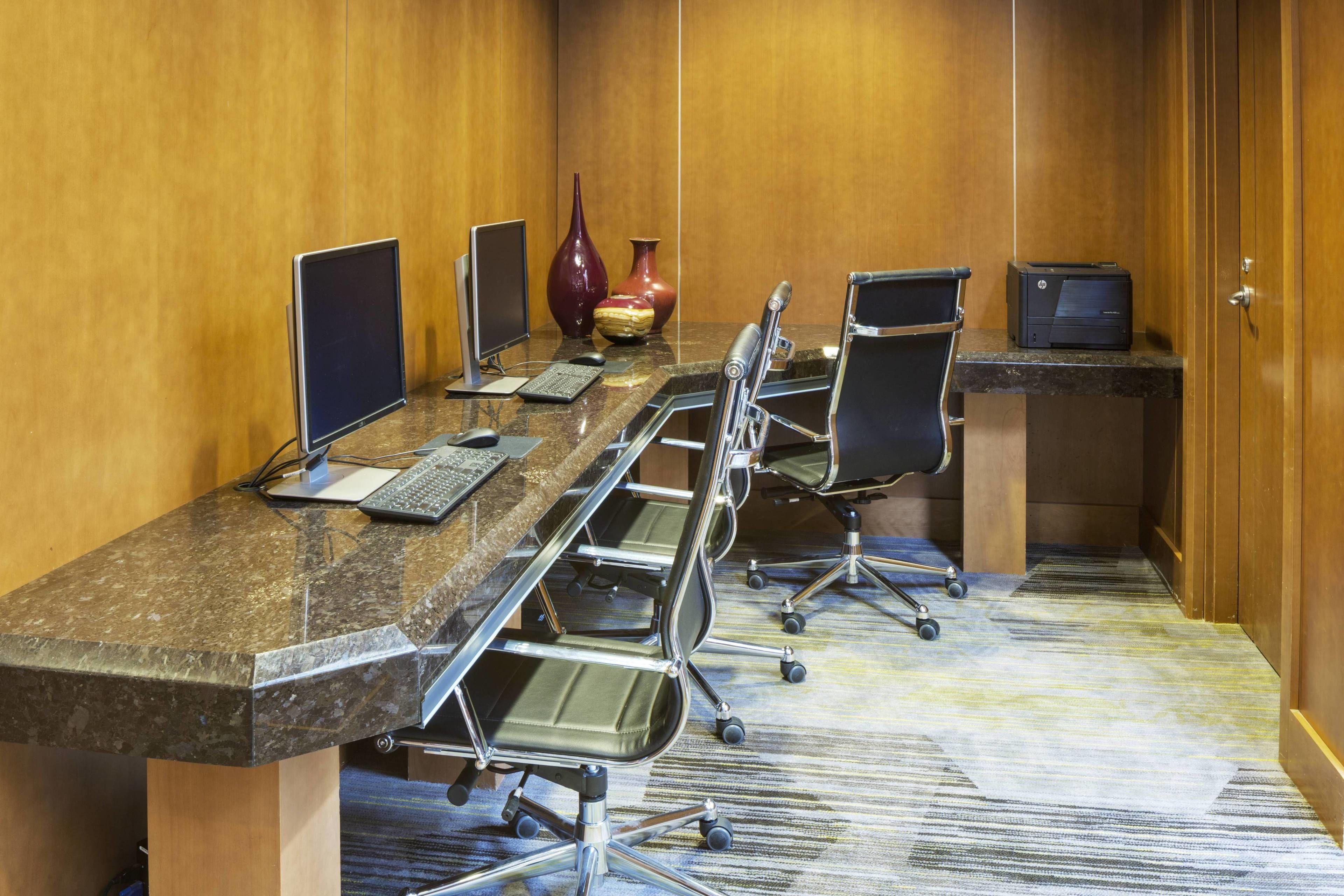 Hotel Courtyard By Marriott Logan Airport Boston