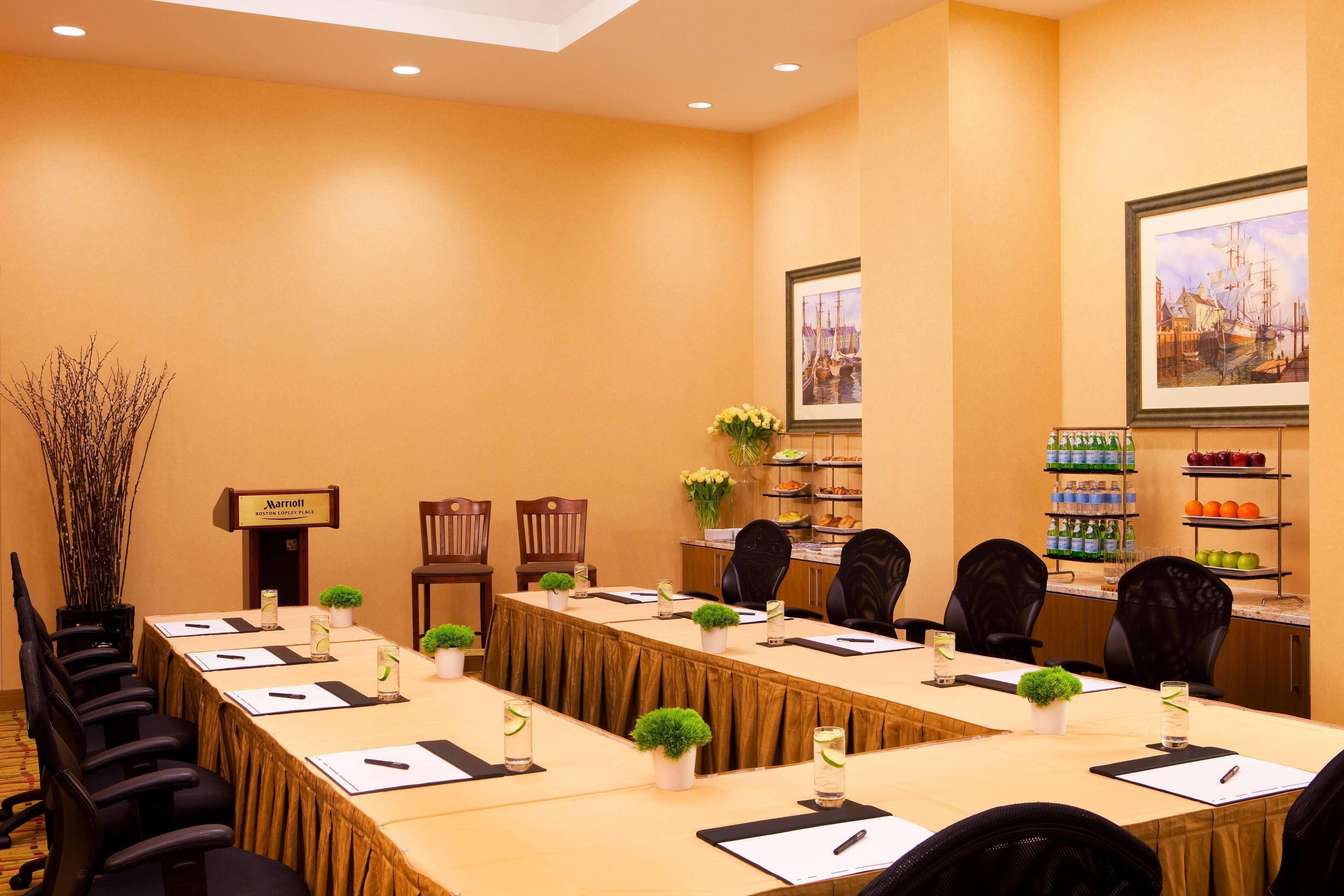 Marriott Copley Place 4*