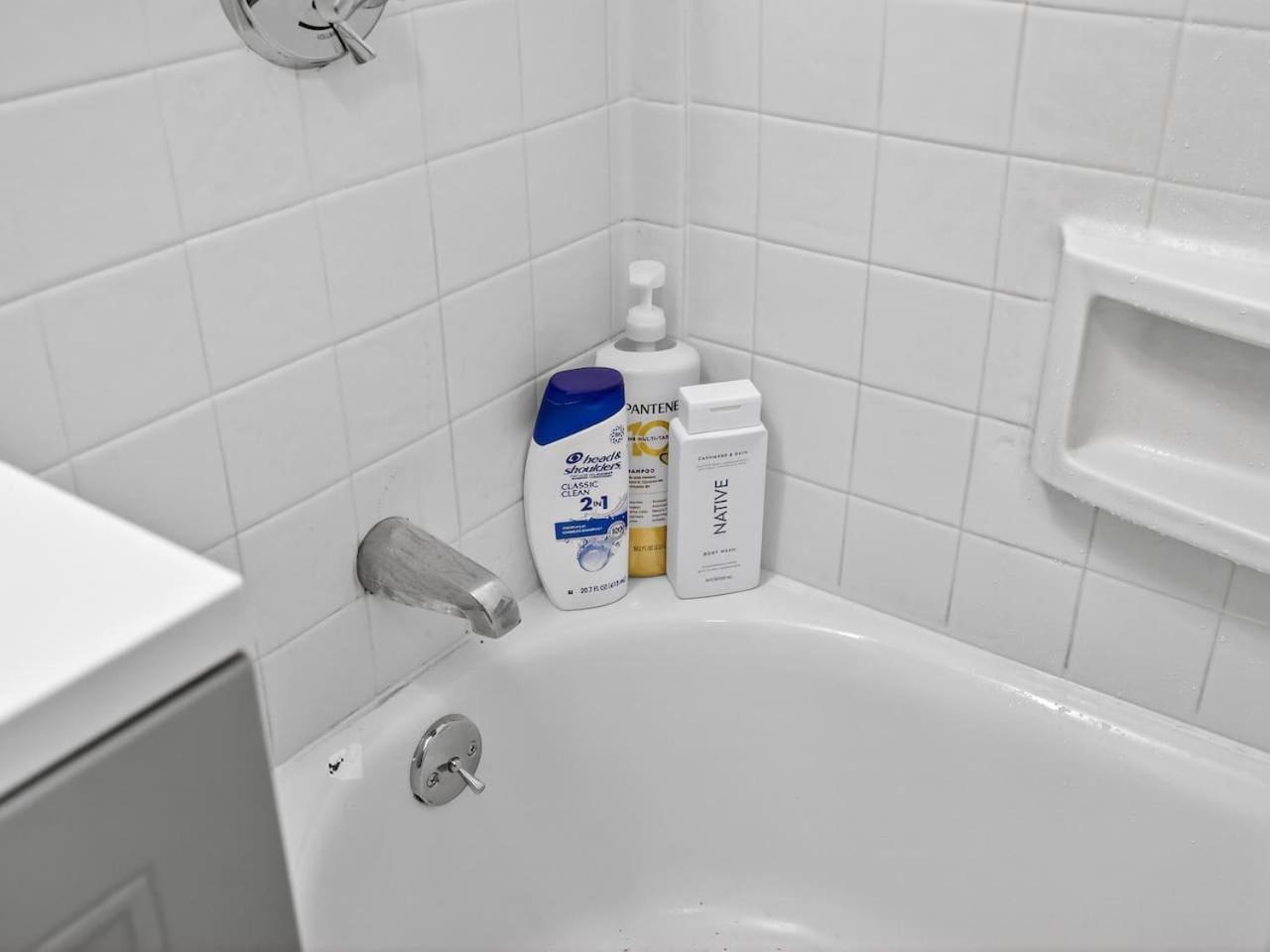 Apartment Vintage 2br In With Free Parking