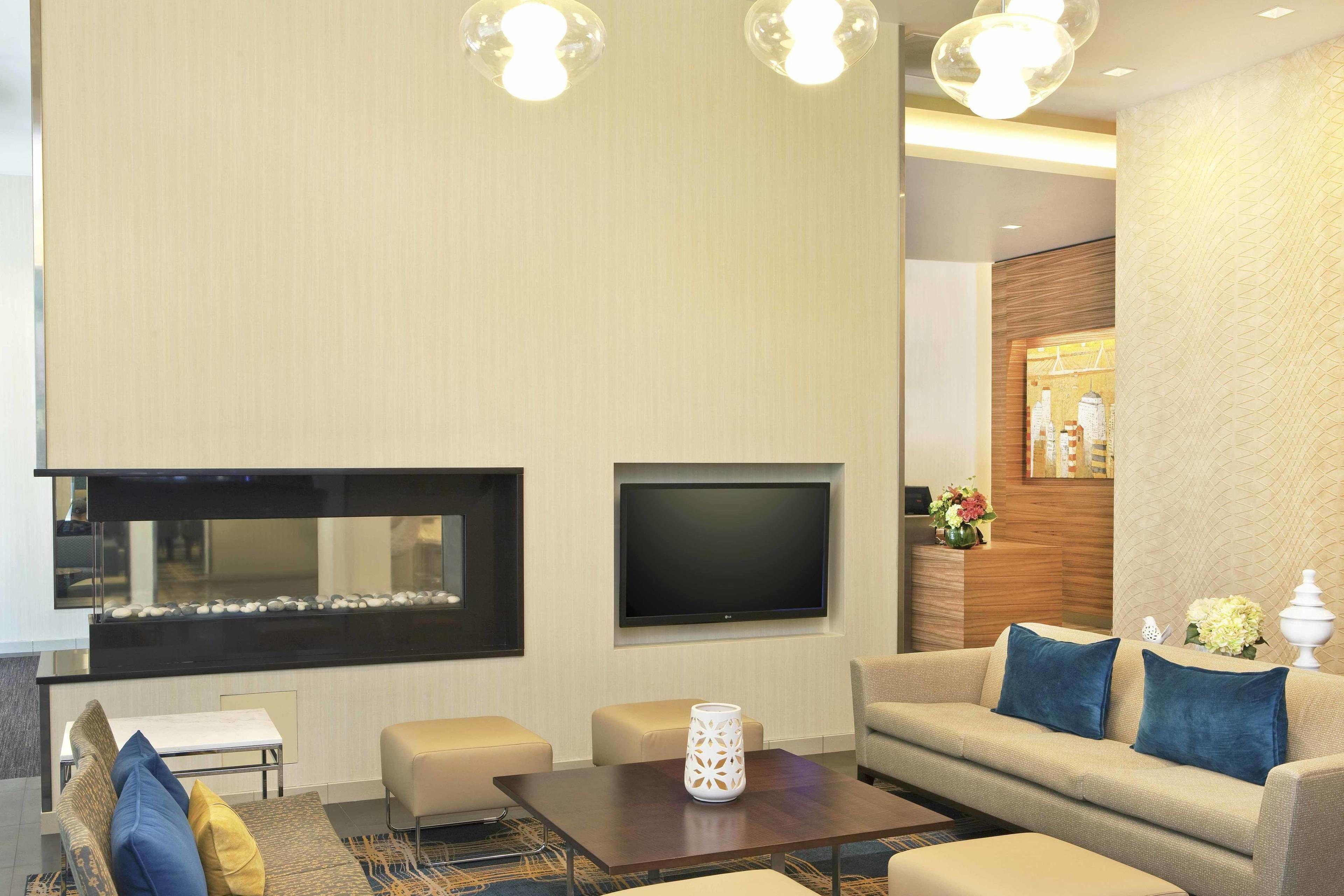 By Marriott Back Bay/fenway 3*