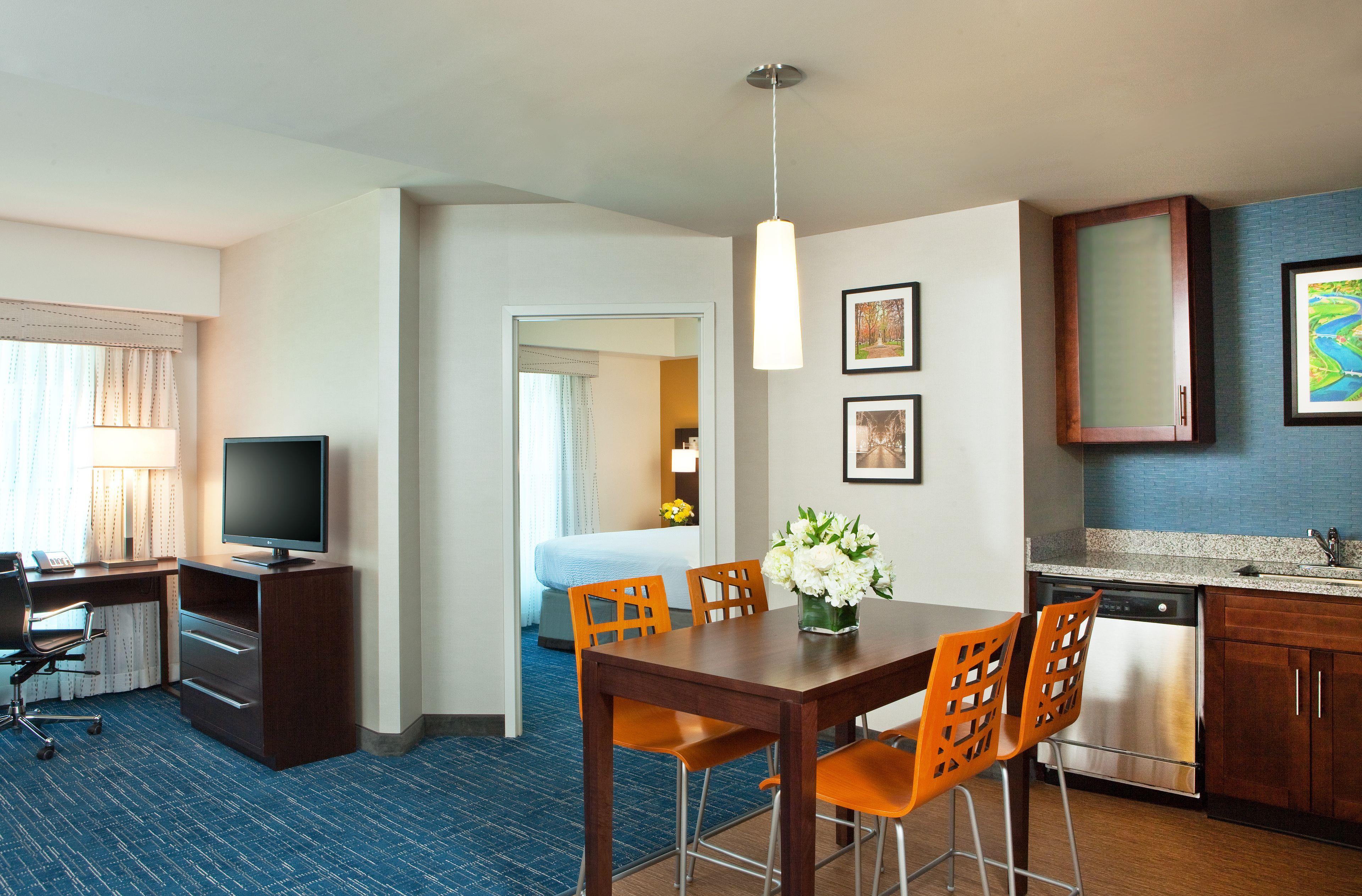 By Marriott Back Bay/fenway Hotel