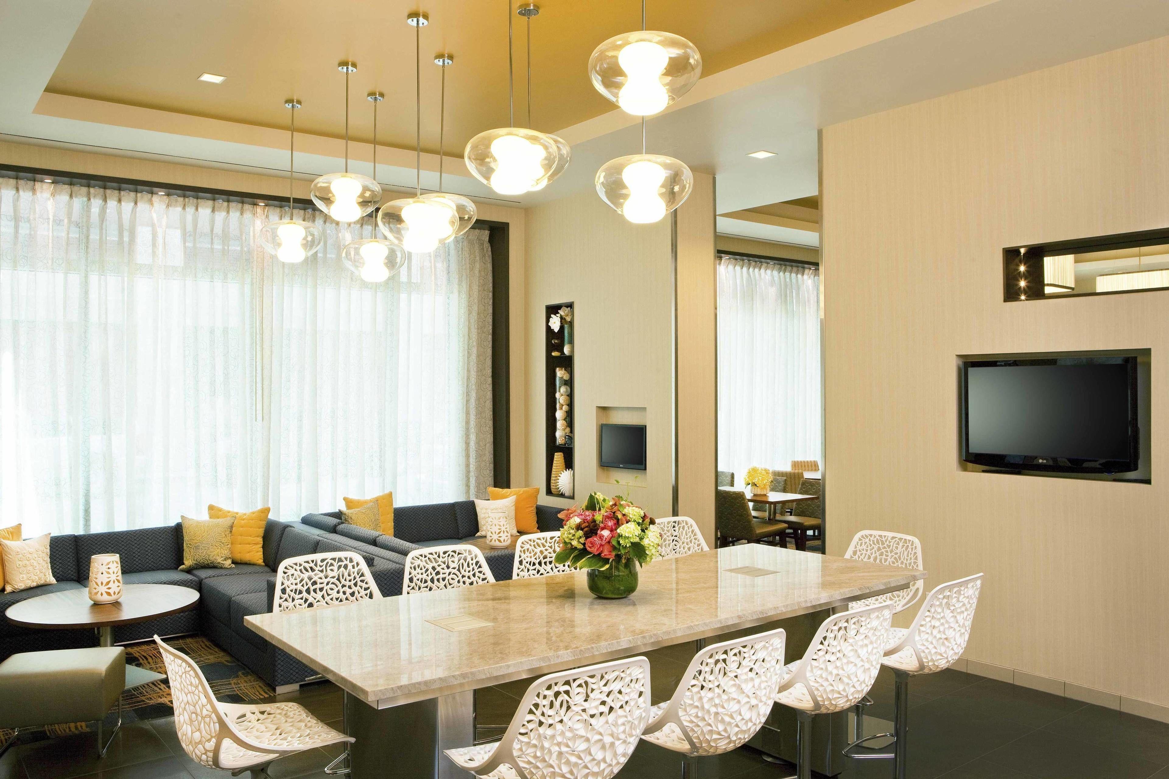 Hotel By Marriott Back Bay/fenway 3*