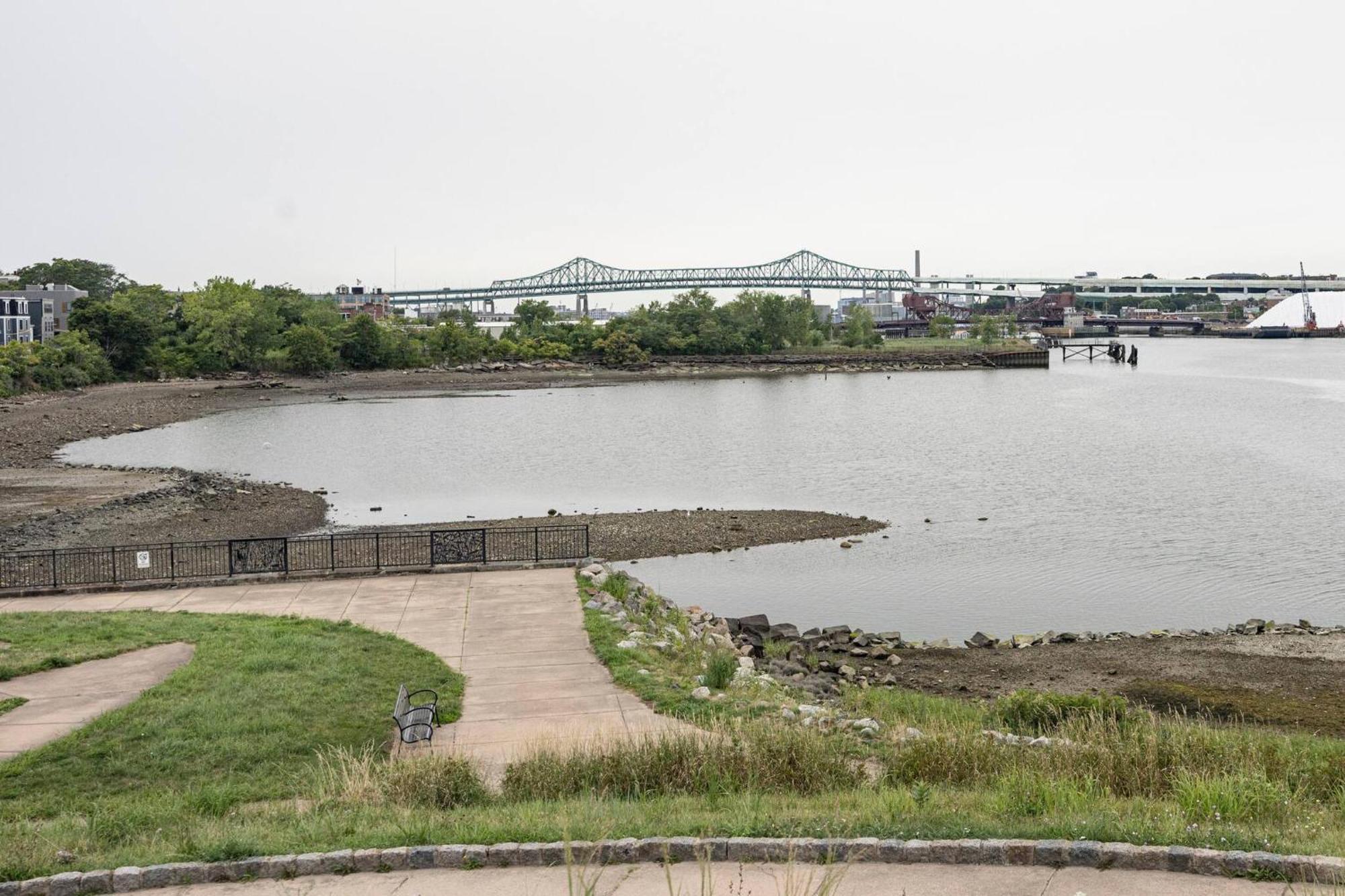 Guest house Eagle's Landing - Logan Airport