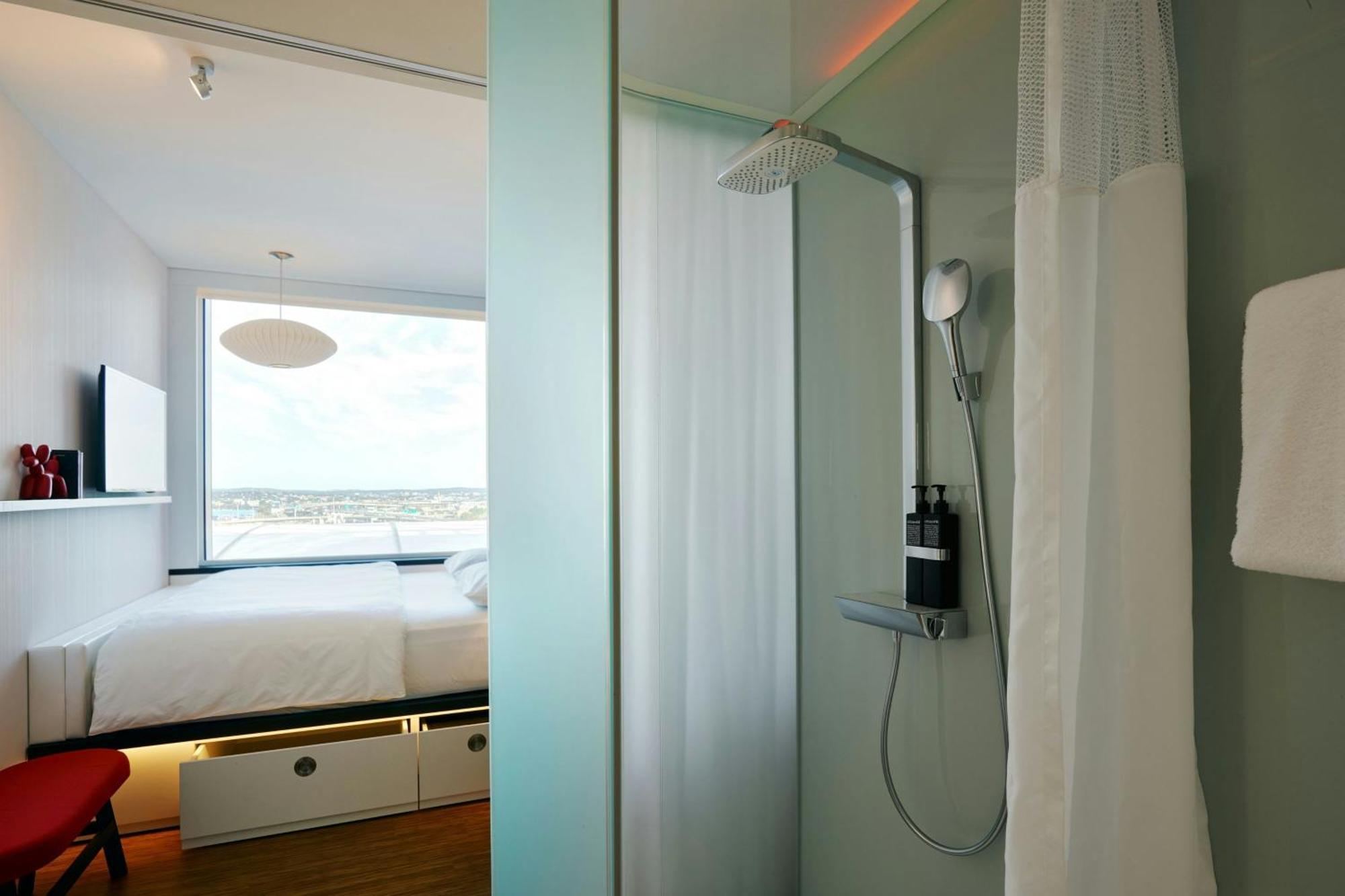 Citizenm North Station Hotel 4*