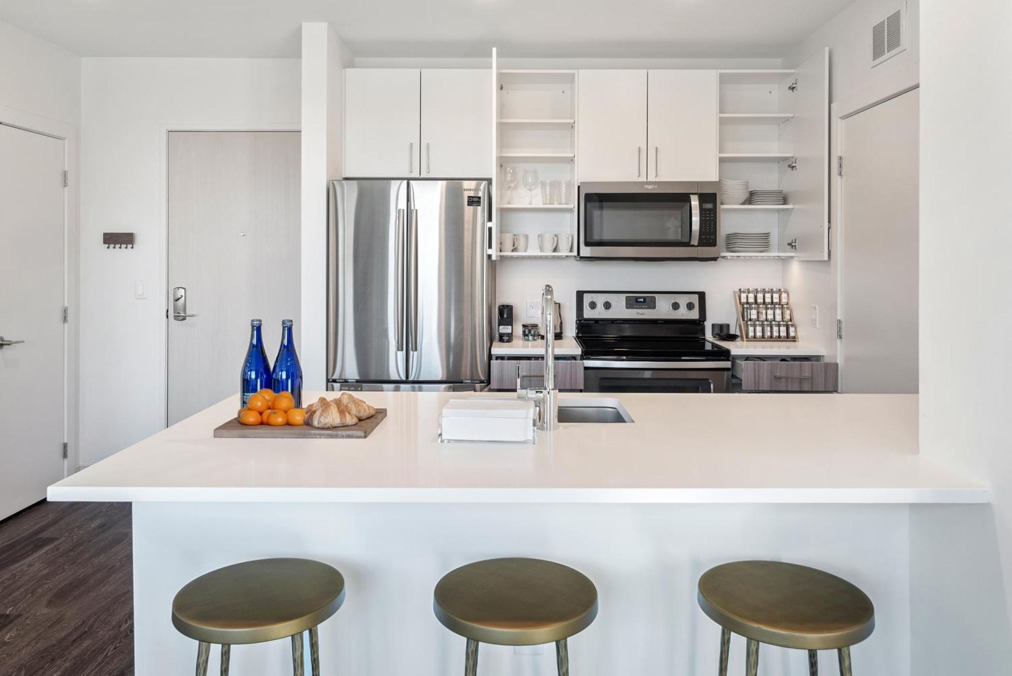 Hyatus Luxury Residences South Bay Designer Collection 4*