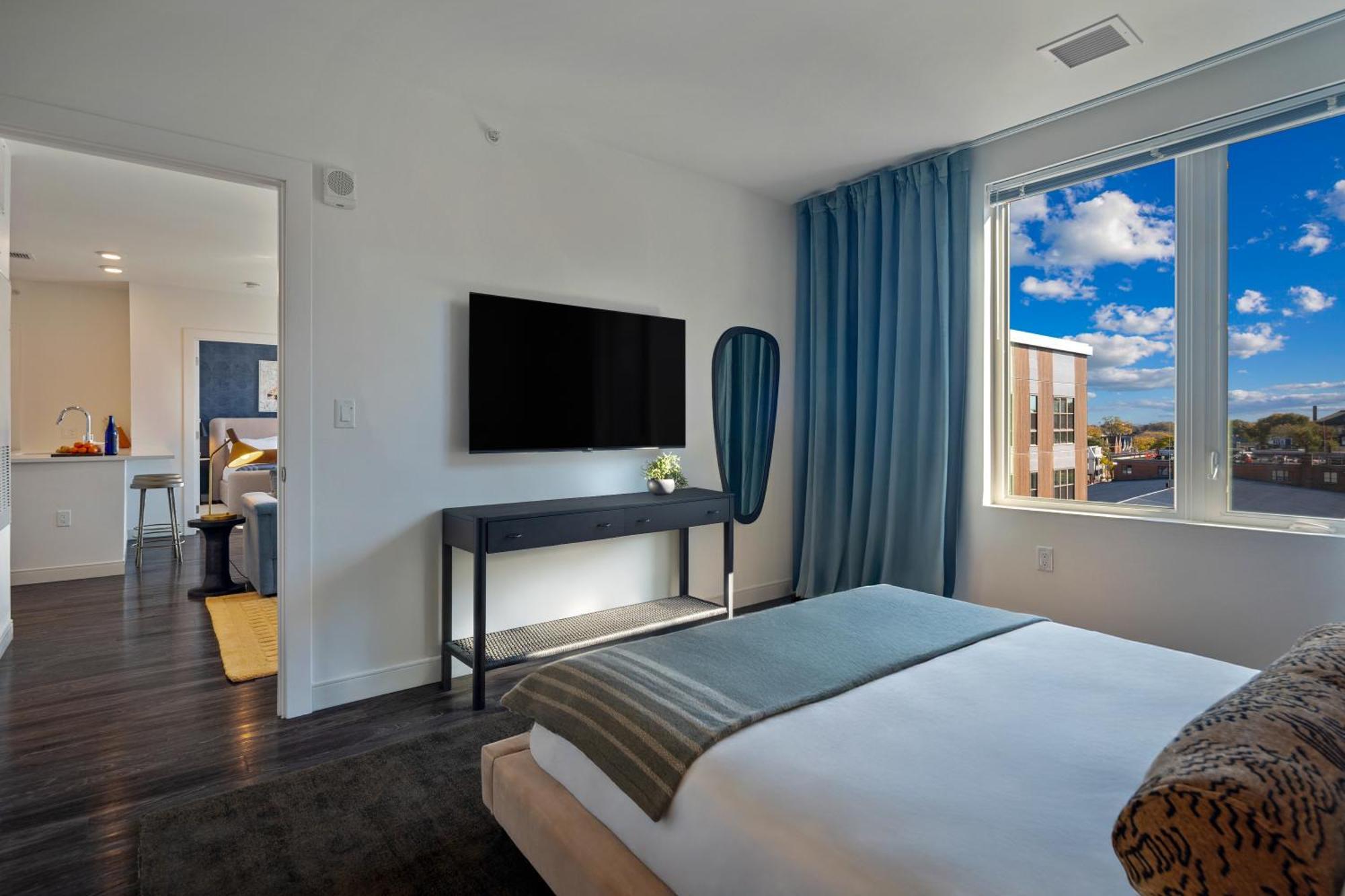 Hyatus Luxury Residences South Bay Designer Collection Aparthotel 4*