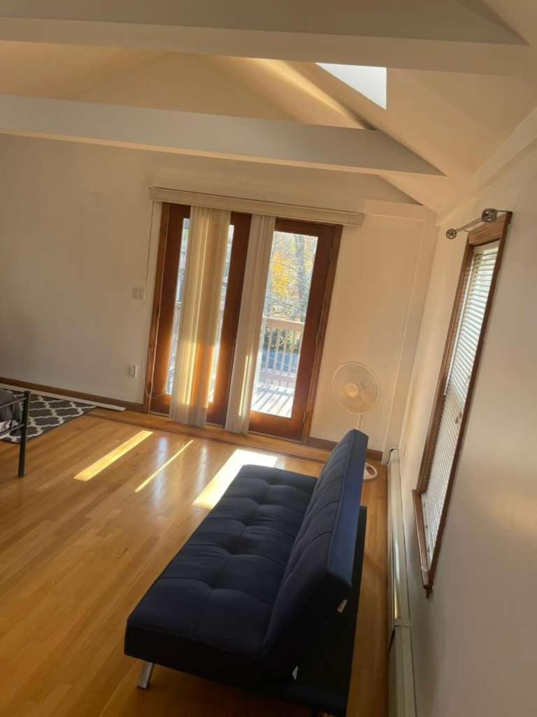 Bed & Breakfast In Pearl Street Boston