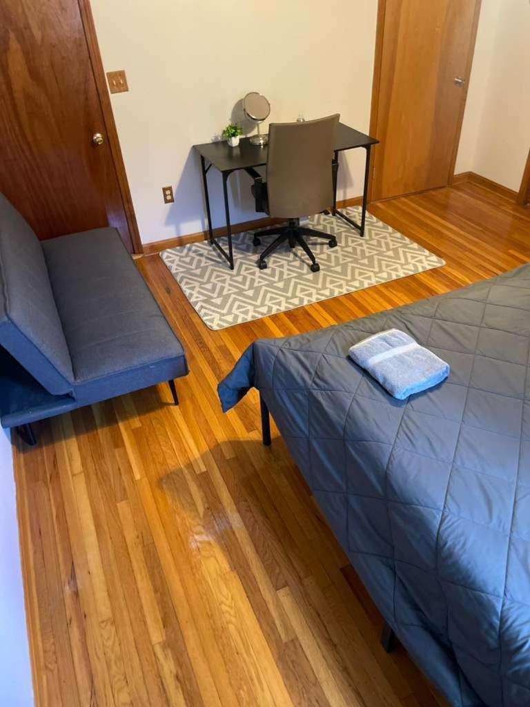 In Pearl Street Bed & Breakfast Boston