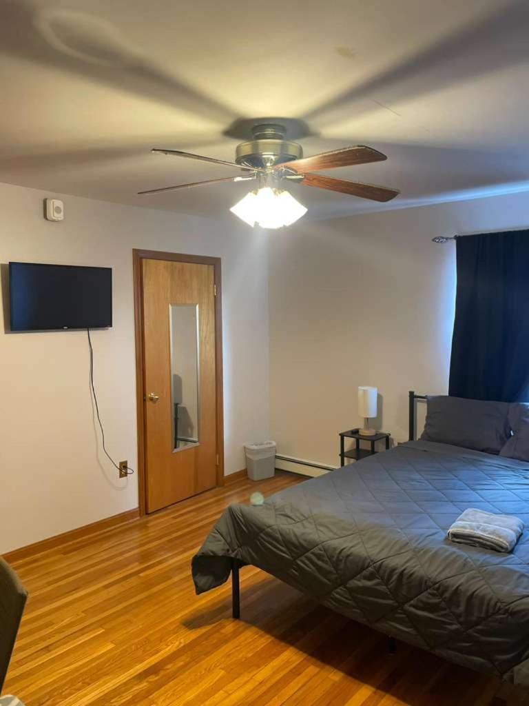 In Pearl Street * Boston