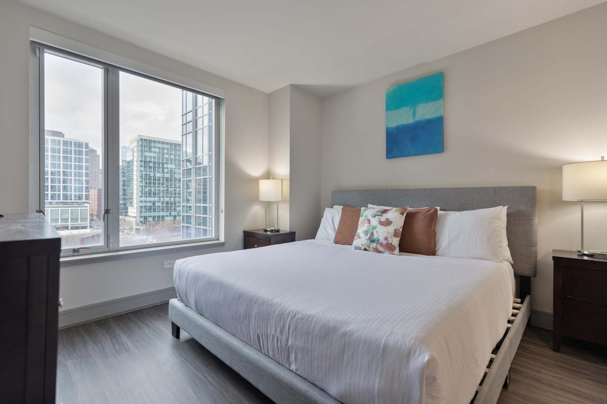 Apartment Stylish Downtown Seaport Boston