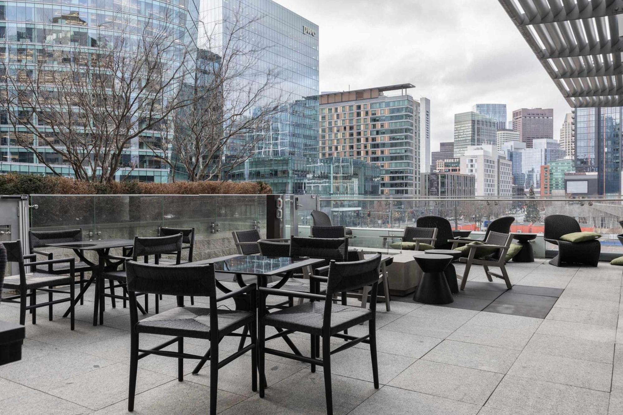 Stylish Downtown Seaport Apartment