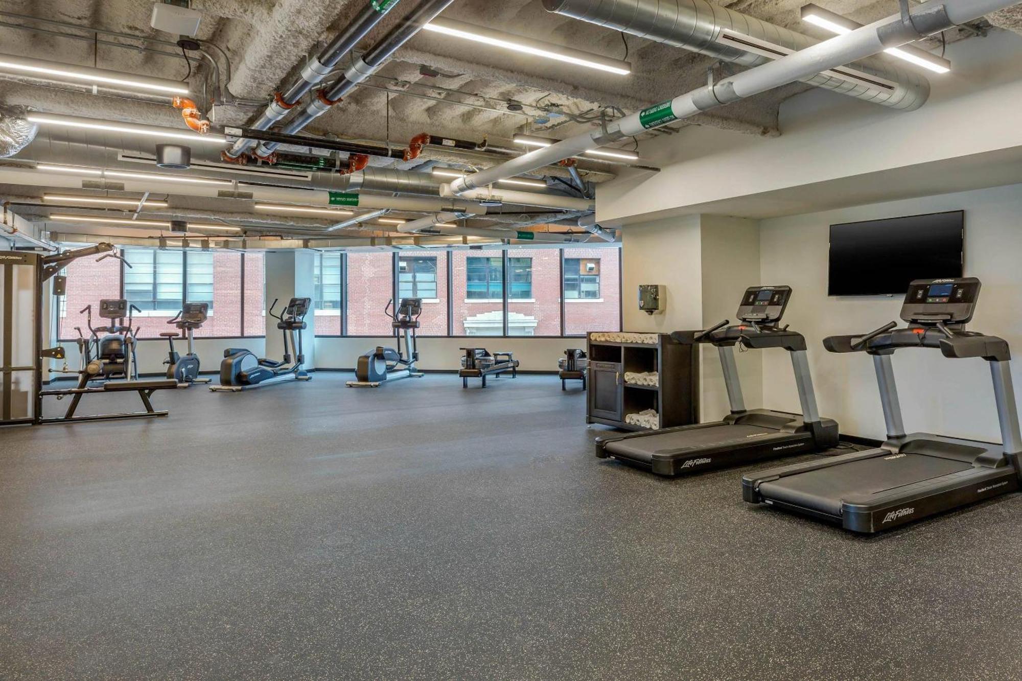Cambria Downtown - Seaport Hotel Boston