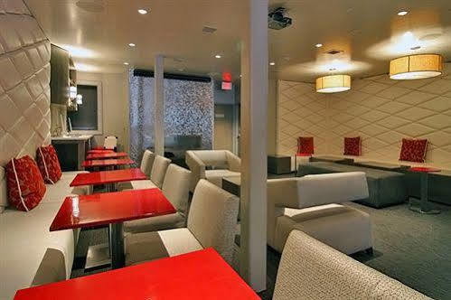 Charlesmark Hotel 3*