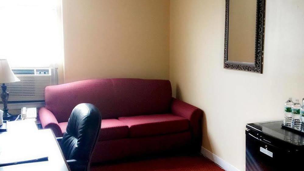 Ivy Common Hotel 2*