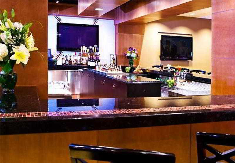 Hotel Courtyard By Marriott Logan Airport Boston