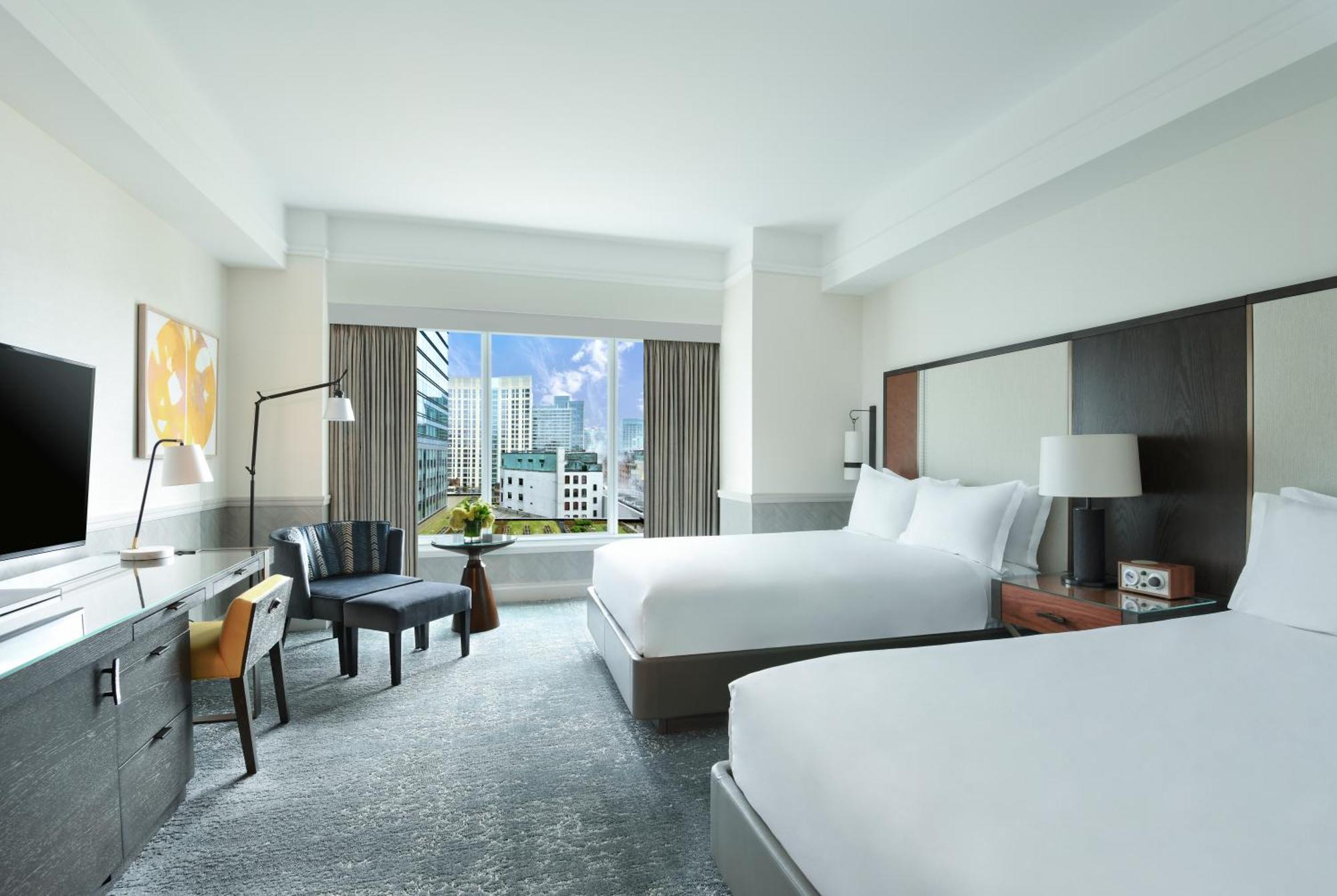 The Ritz-carlton, Hotel 5*