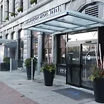 Harborside Inn