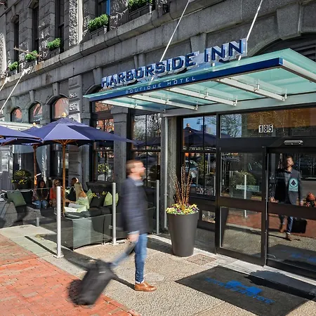 Harborside Hotel