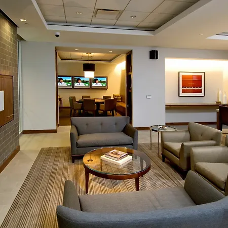 Global Luxury At China Town Apartment