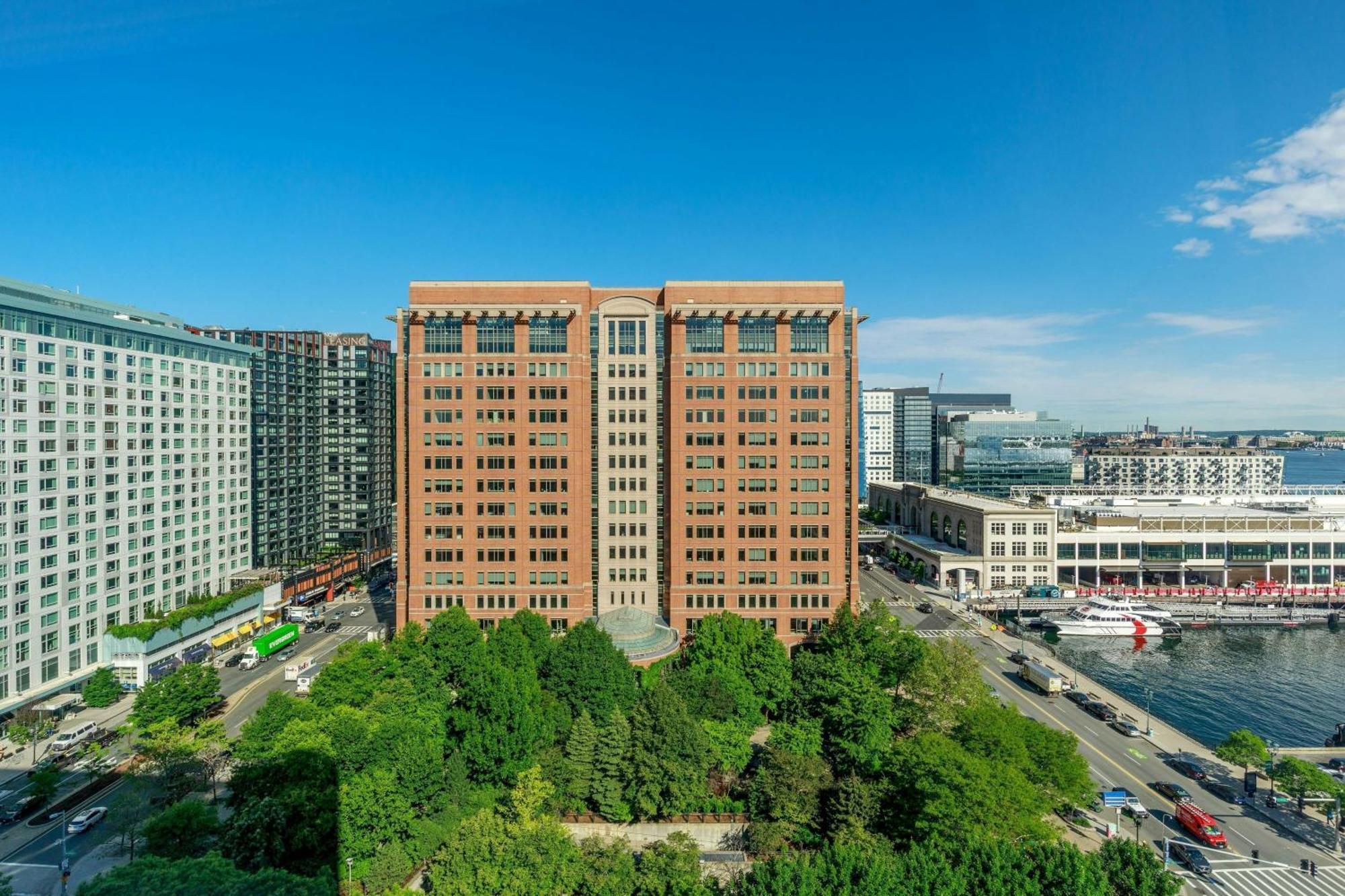 Renaissance Seaport District Hotel