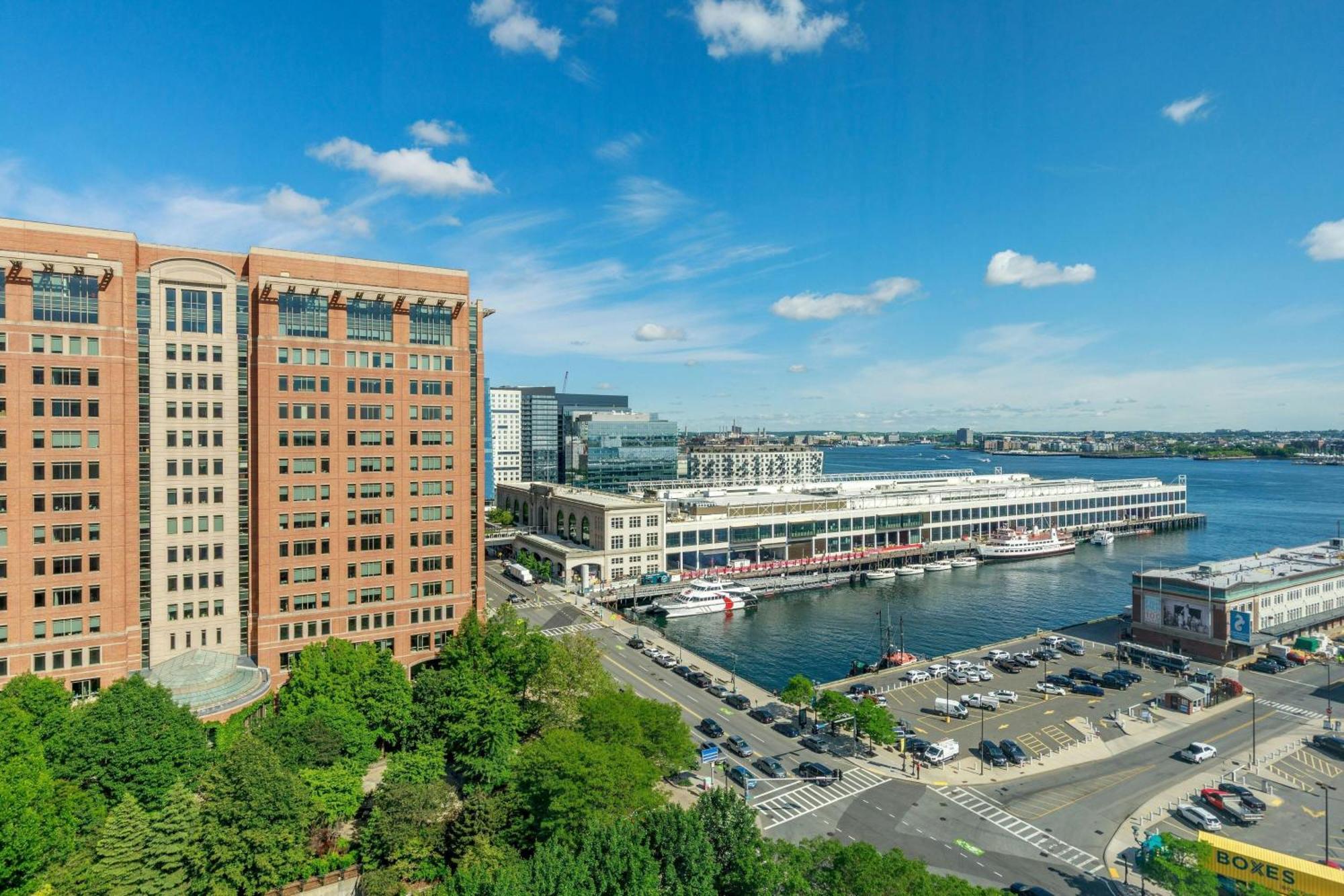 Renaissance Seaport District Hotel