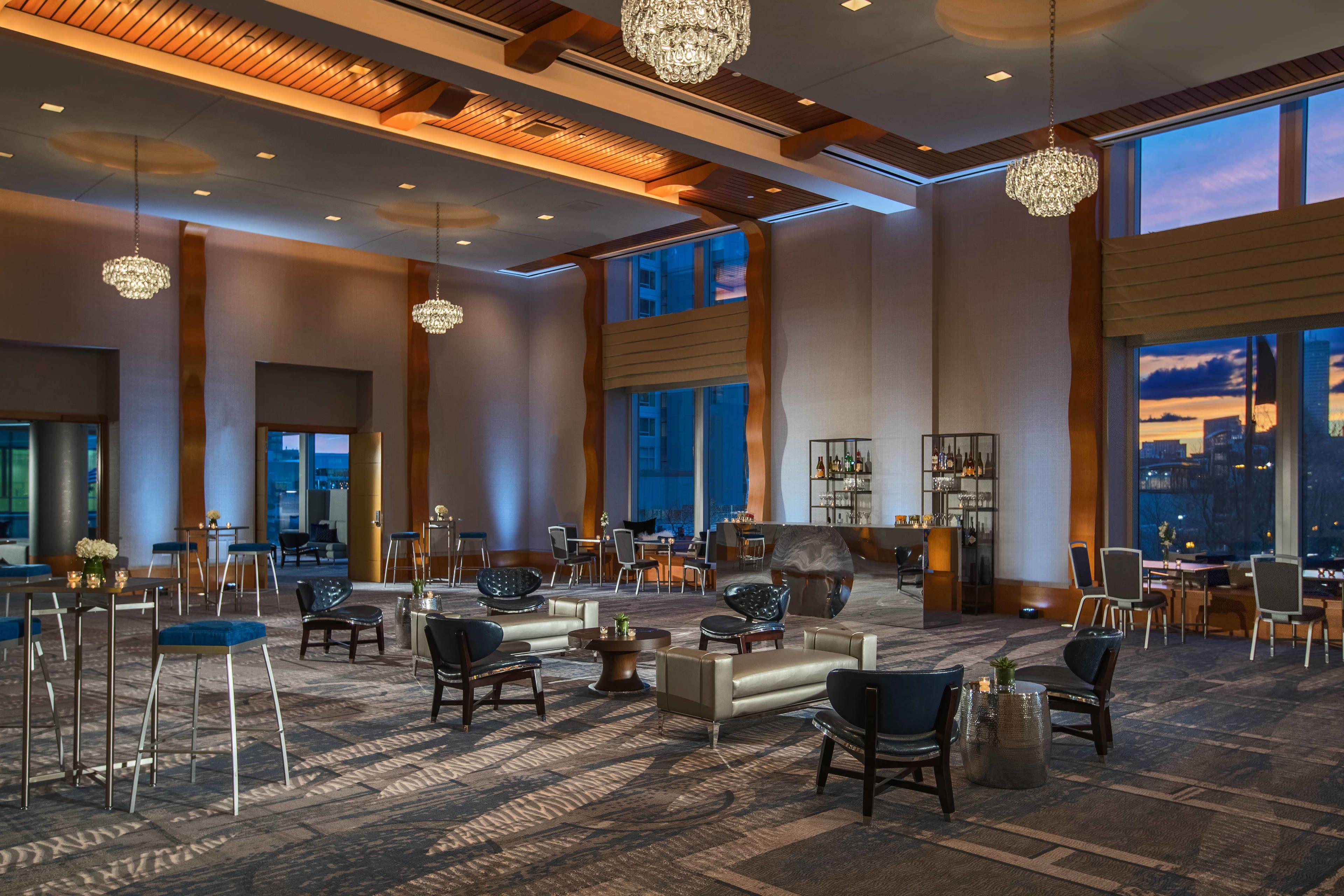 Renaissance Seaport District Hotel