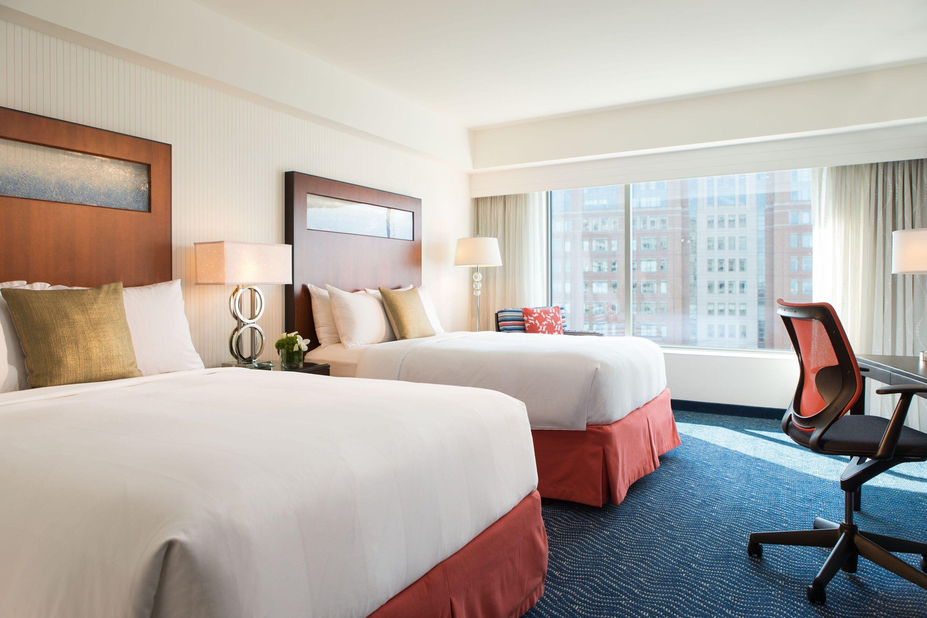 Hotel Renaissance Seaport District 4*