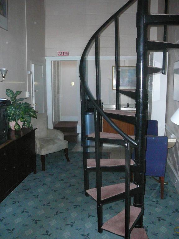 463 Beacon Street 2* Boston