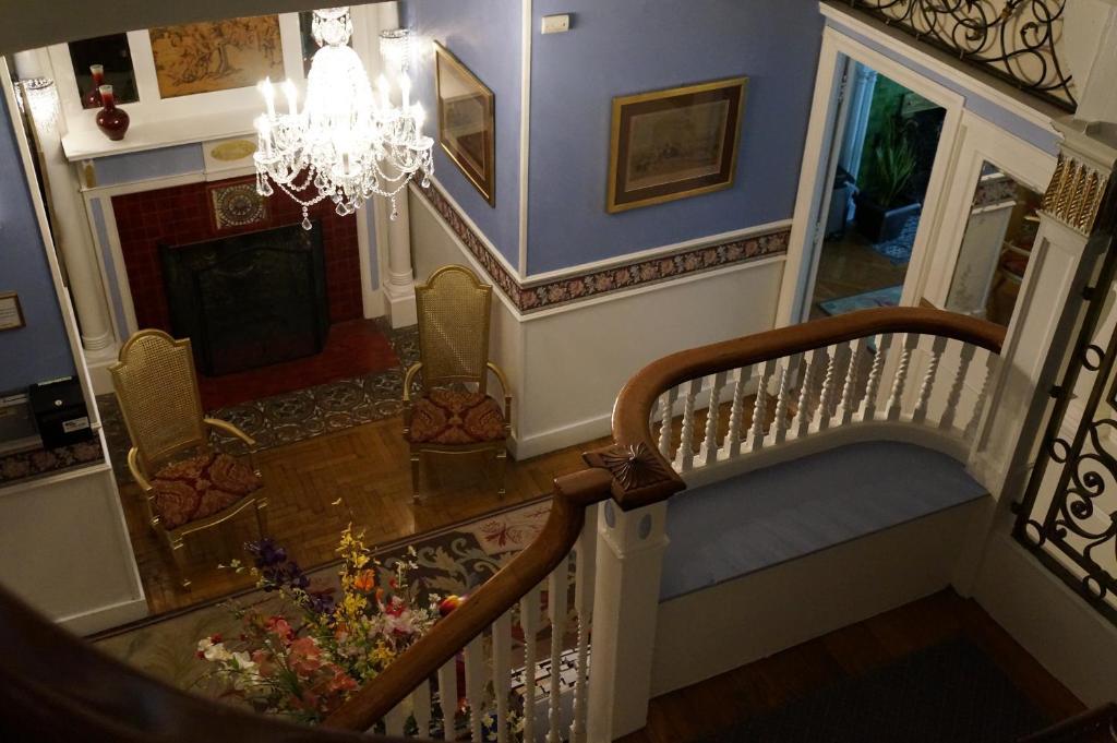 463 Beacon Street 2* Boston