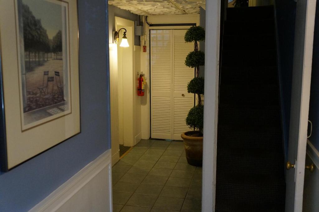 463 Beacon Street 2* Boston