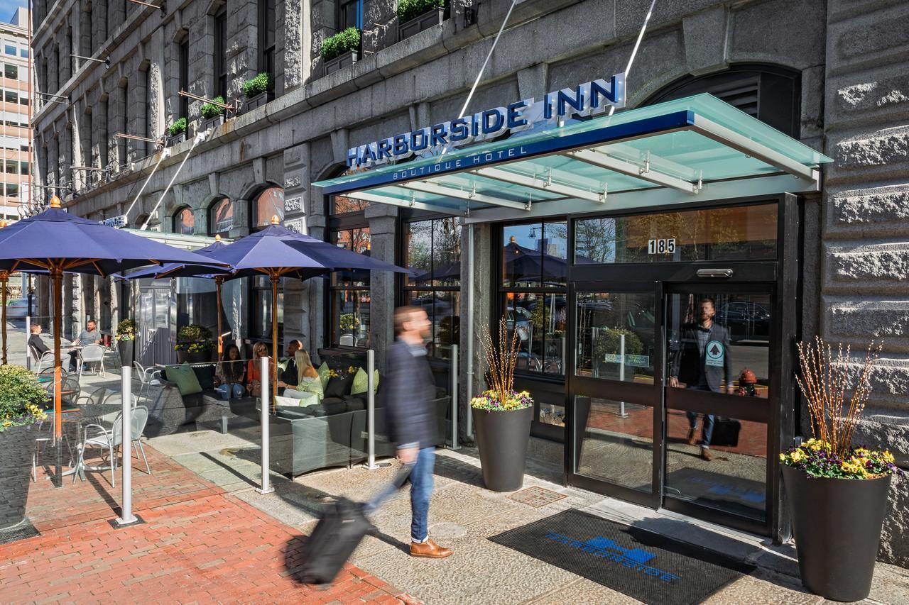 Harborside Hotel