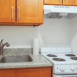 Downtown Studio Apt, Near Grocery And Hospitals