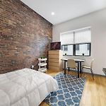 Simple Furnished Studio In The Heart Of Boston