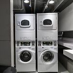 Small Fully Equipped Contemporary Studio Near Mgh