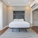 J Miller Flats By Thatch