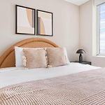 N Station 1Br W Wd Gym Nr Td Garden Bos-703