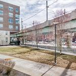 East Cambridge 2Br W Gym Wd Nr Lechmere T Bos-869