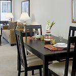 Oakwood At Exeter Towers