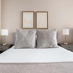 Back Bay Studio W Gym Wd Nr Restaurants Bos-867