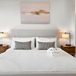 Charlesgate Suites