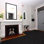 Cozy & Stylish Newbury Street Studio, #9