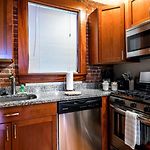 Historic Brick Apt In North End